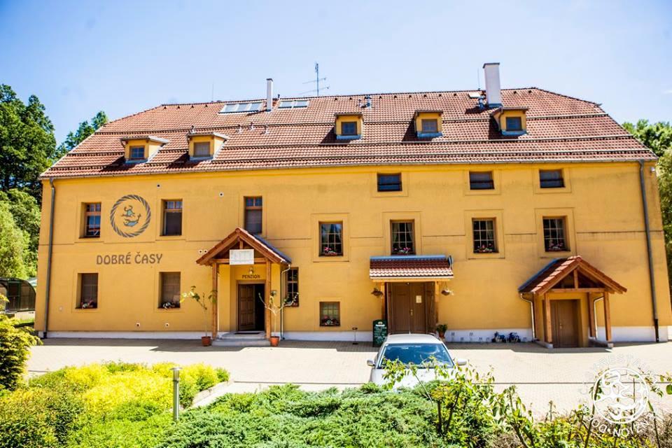 Penzion Dobre Casy Jindřichŭv Hradec Exterior foto